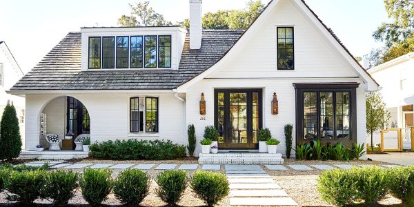 white-house-a-frame-section-c0a4a3b3-e722202f114e4aeea4370af6dbb4312b